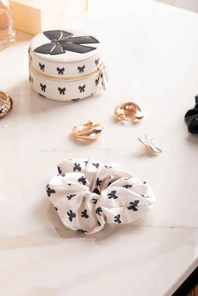 Black Bow - Scrunchies Duo - Image 4