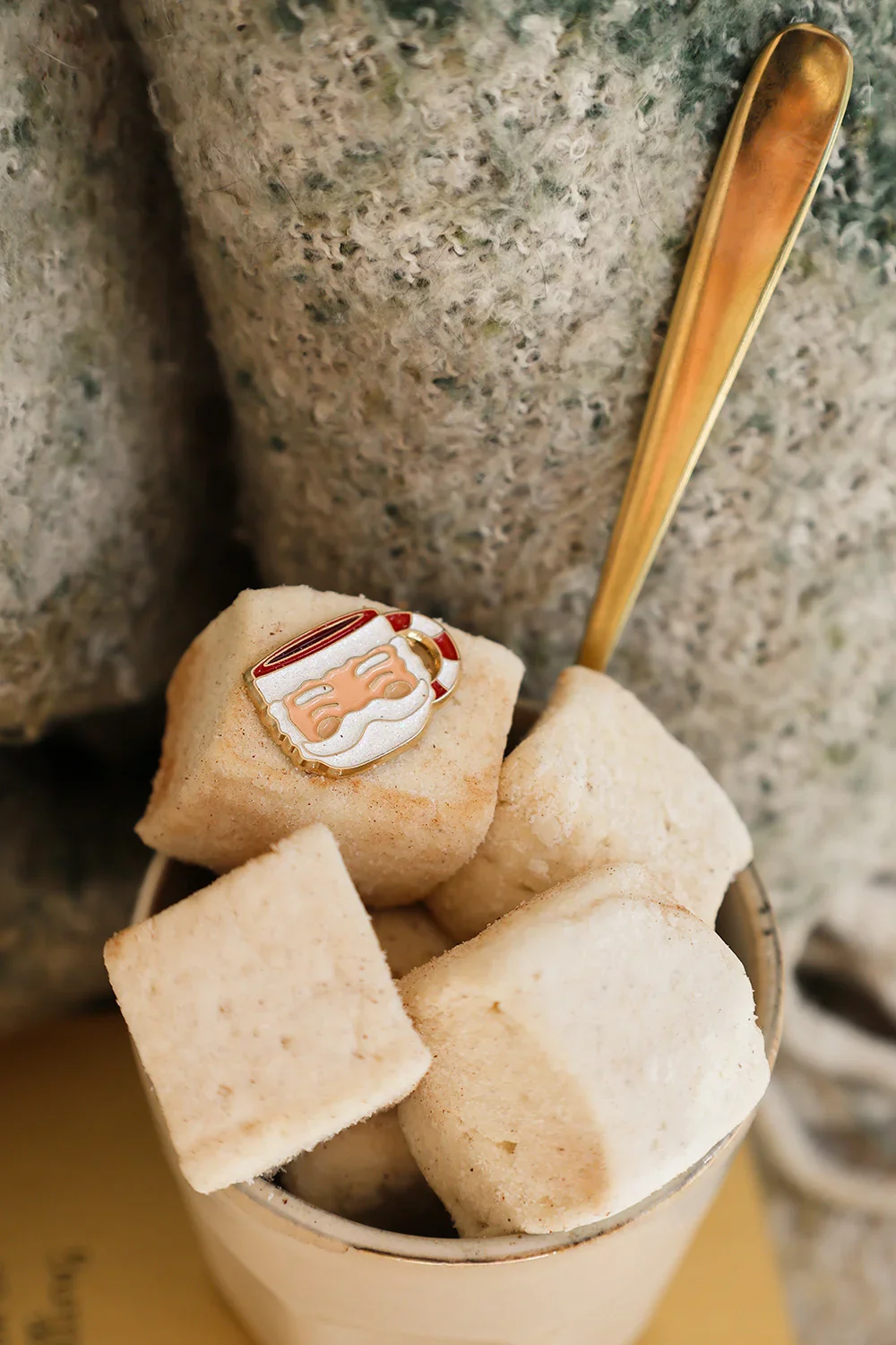 Santa Cup - Pins - Image 5