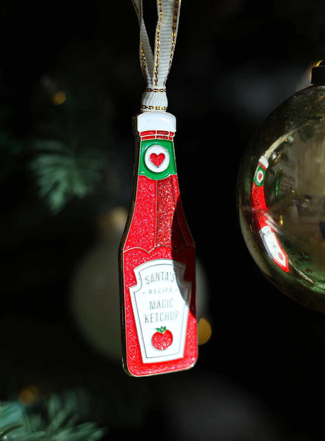 Santa’s Ketchup - Christmas ornament - Image 5