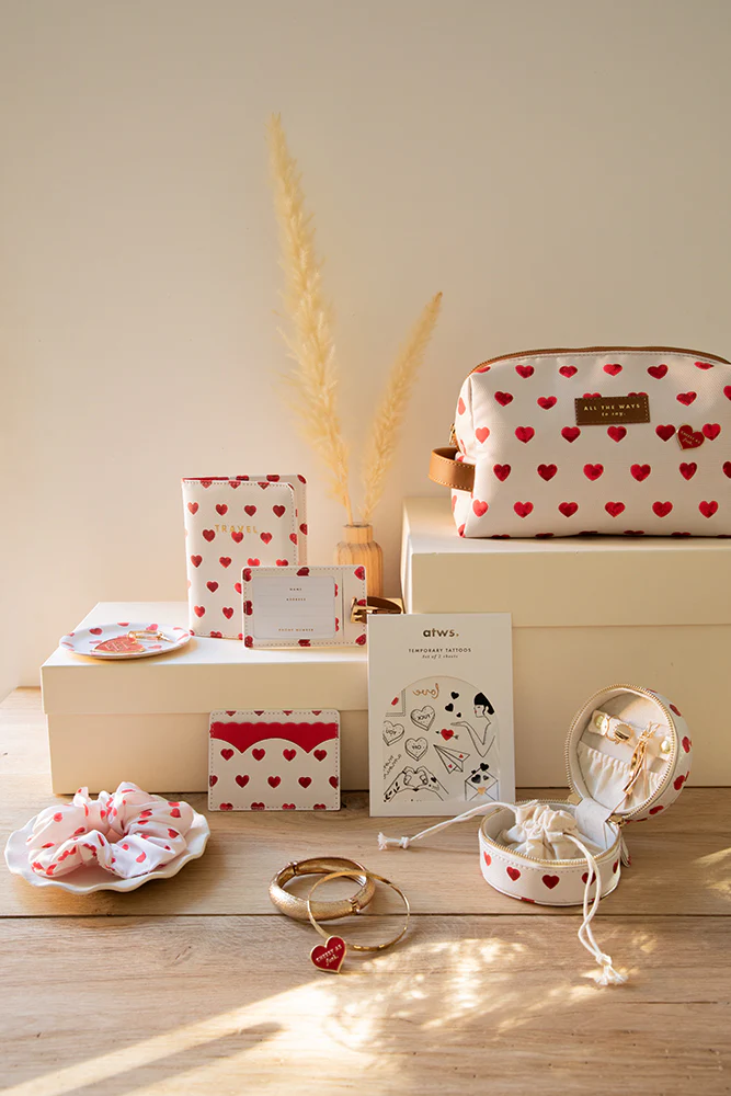 Love - Tattoo set - Image 2